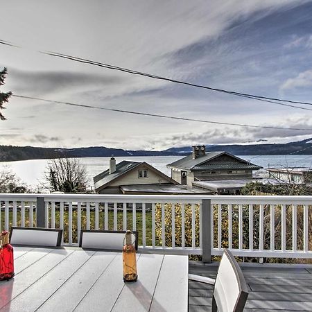 Idyllic Waterfront Cottage With Beach And Sunset Views Порт-Таунсенд Экстерьер фото